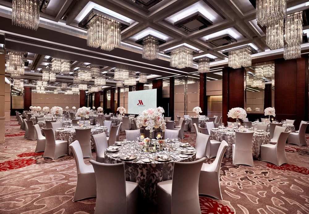 Hong Kong Skycity Marriott Hotel Kültér fotó The Grand Ballroom