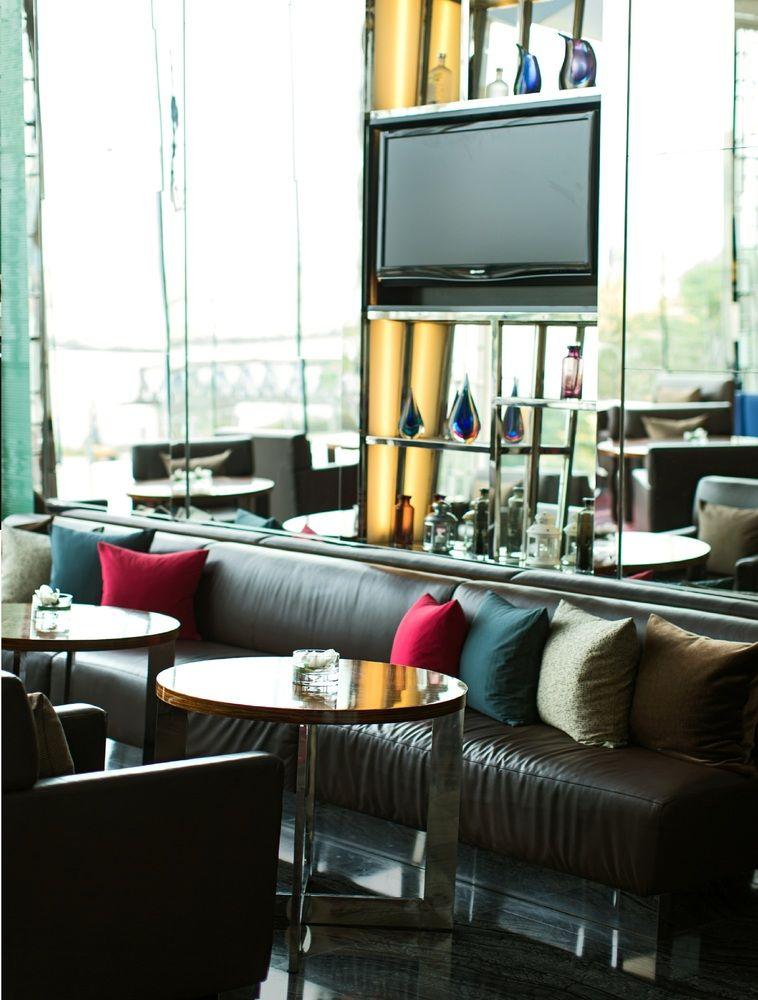 Hong Kong Skycity Marriott Hotel Kültér fotó The lounge at the airport