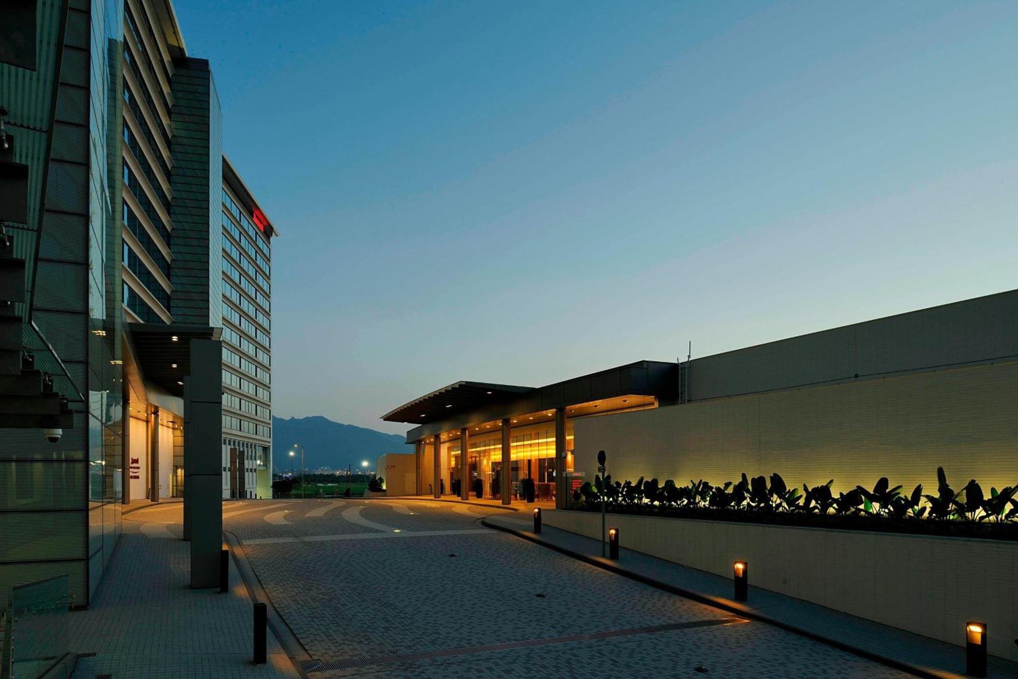 Hong Kong Skycity Marriott Hotel Kültér fotó Hilton Athens
