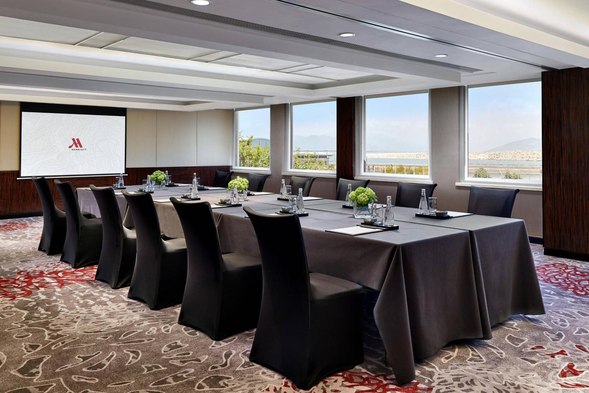 Hong Kong Skycity Marriott Hotel Kültér fotó Meeting room